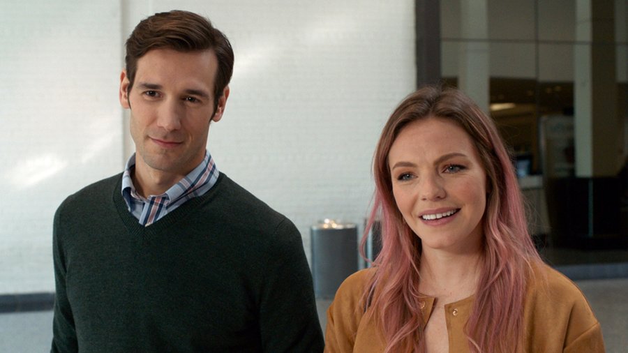 Photo from the movie Standing Up, Falling Down