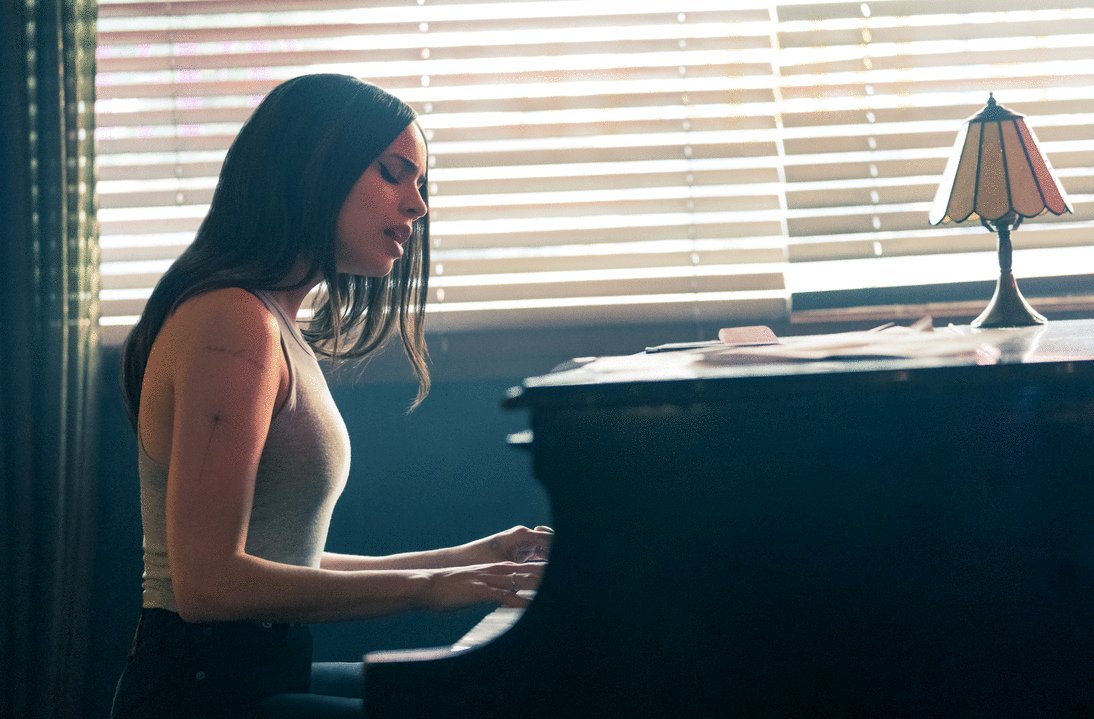 Photo from the movie Purple Hearts