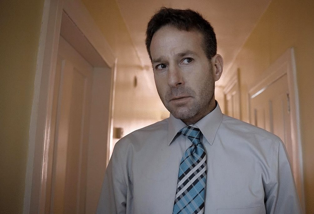 Photo from the movie For Sale [2024]