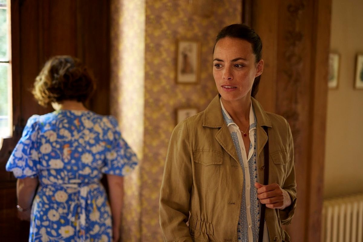 Photo from the movie Sous Le Tapis