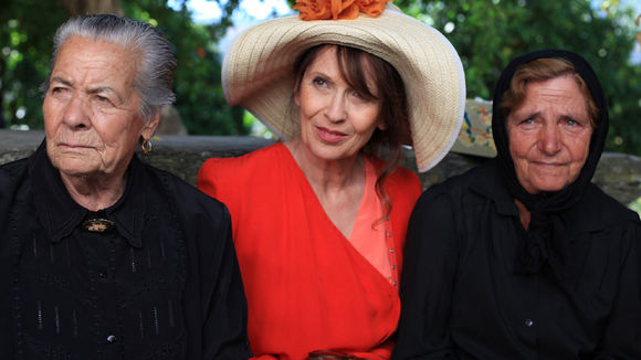 Photo from the movie The Gilded Cage