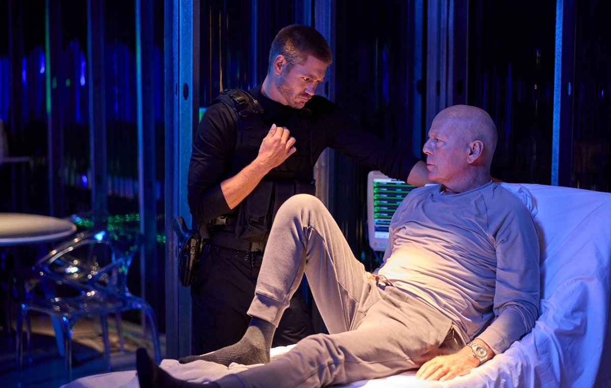 Photo from the movie Fortress: Sniper's Eye