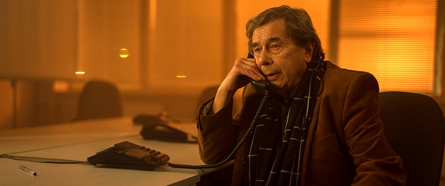 Photo from the movie Solid Gold