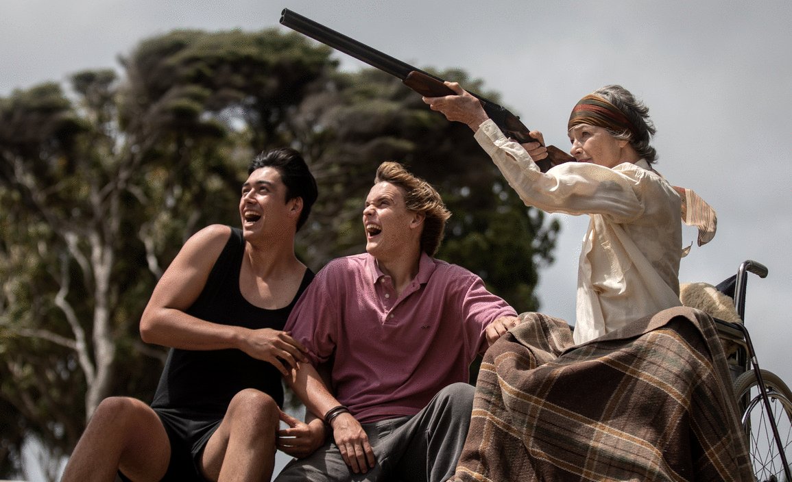 Photo from the movie Juniper