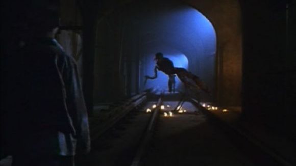 Photo from the movie Mimic