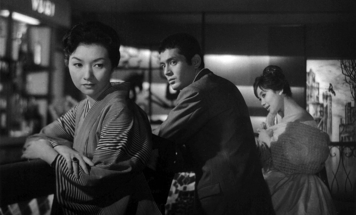 Photo from the movie When a Woman Ascends the Stairs