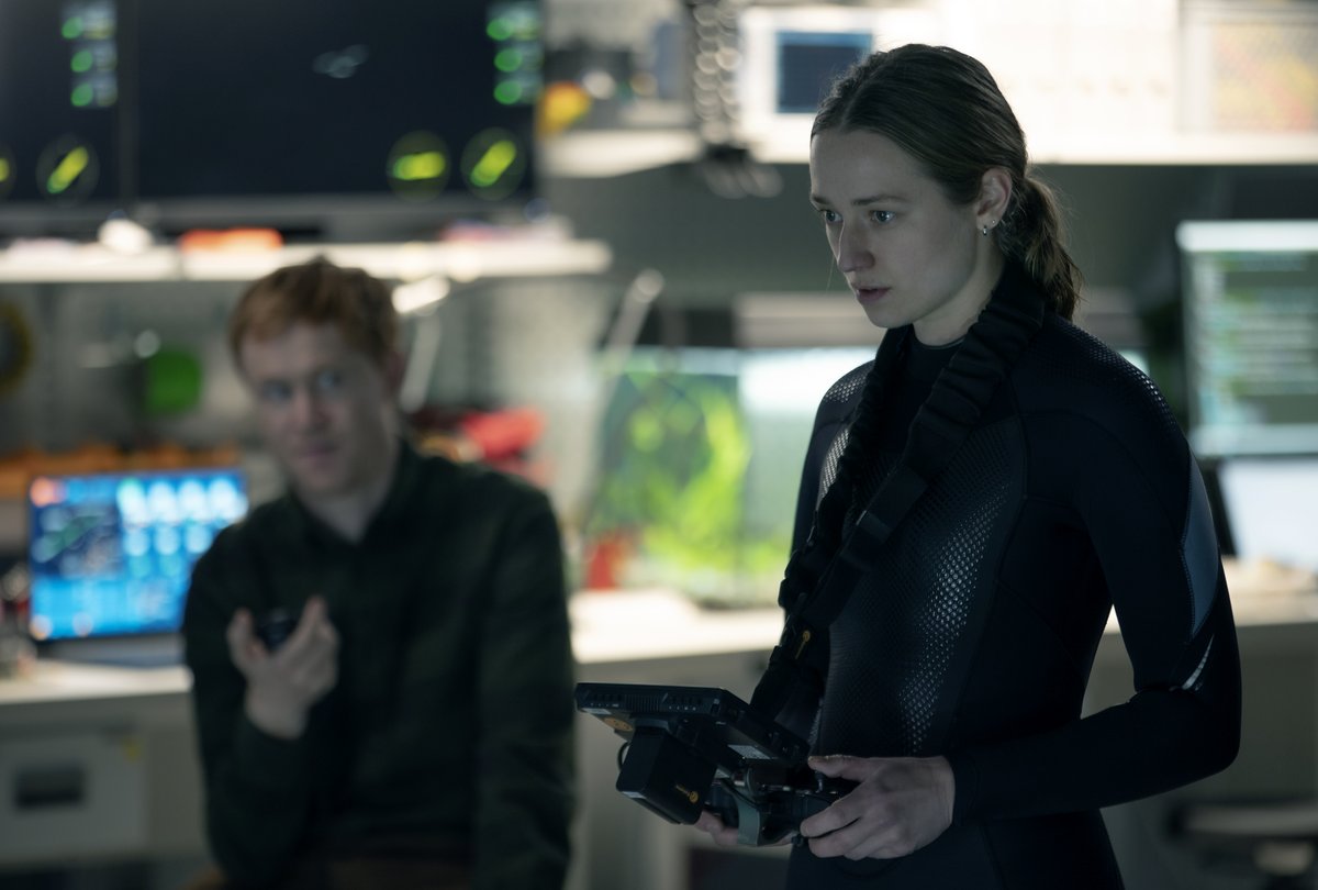 Photo from the movie The Burning Sea