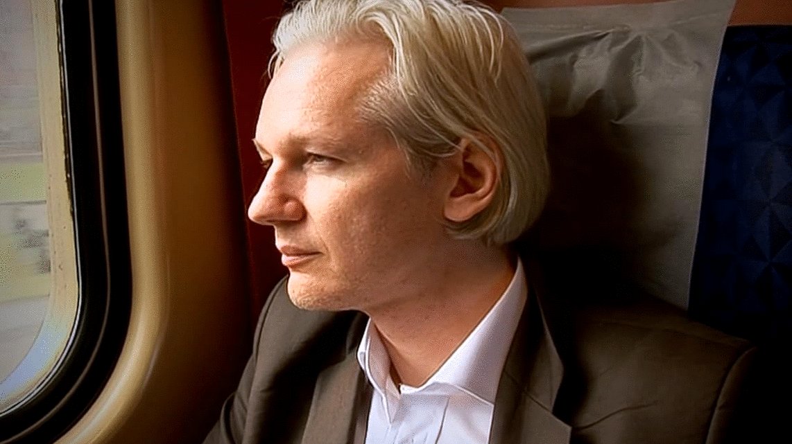 Photo du film The Trust Fall: Julian Assange