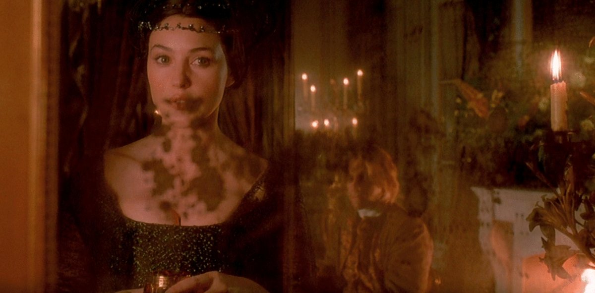 Photo from the movie The Brotherhood of the Wolf