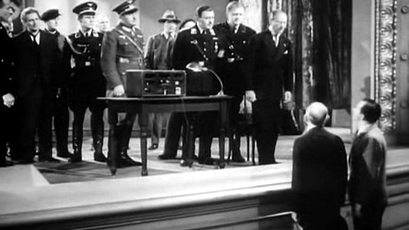 Photo from the movie To Be or Not to Be