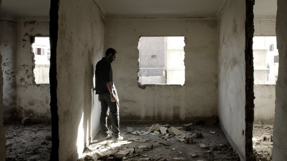 Photo from the movie The Narrow Frame of Midnight