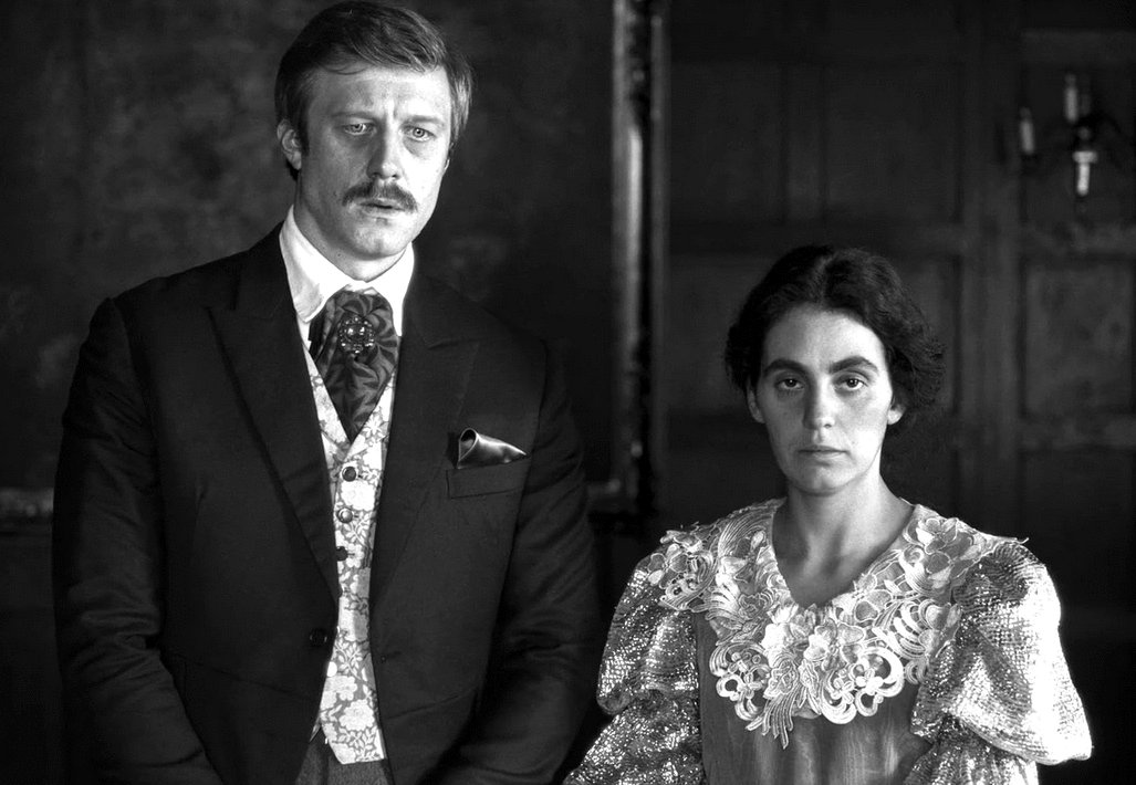 Photo du film La jeune femme à l'aiguille