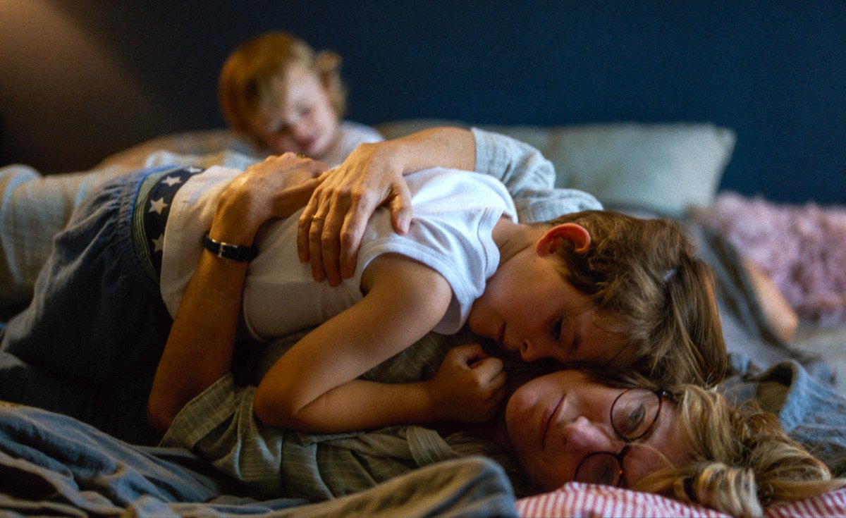 Photo from the movie The Ties That Bind Us