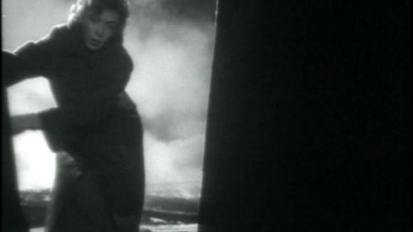 Photo du film On Dangerous Ground