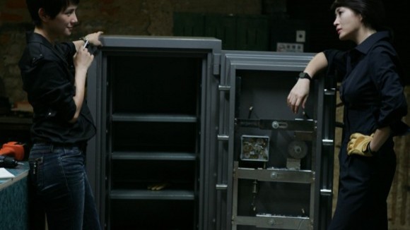 Photo from the movie The Thieves