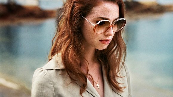 Photo from the movie The Lady in the Car with Glasses and a Gun