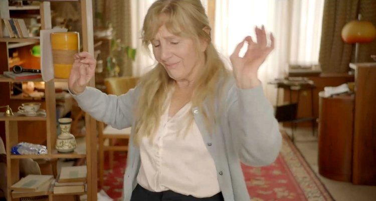 Photo from the movie Retro Therapy