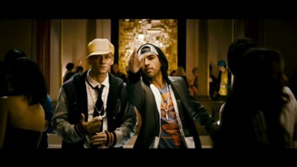 Photo from the movie What a Man