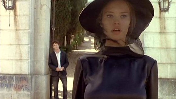 Photo from the movie Cemetery Man