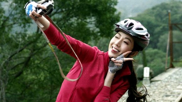 Photo from the movie Women Who Flirt