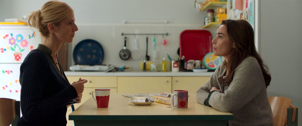 Photo from the movie In Safe Hands