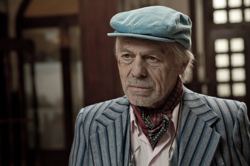 Photo from the movie The Last Suit