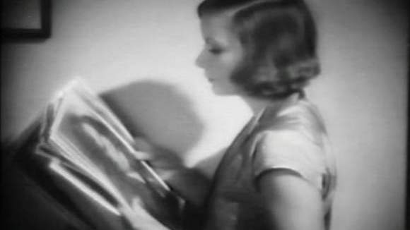 Photo from the movie The Kiss