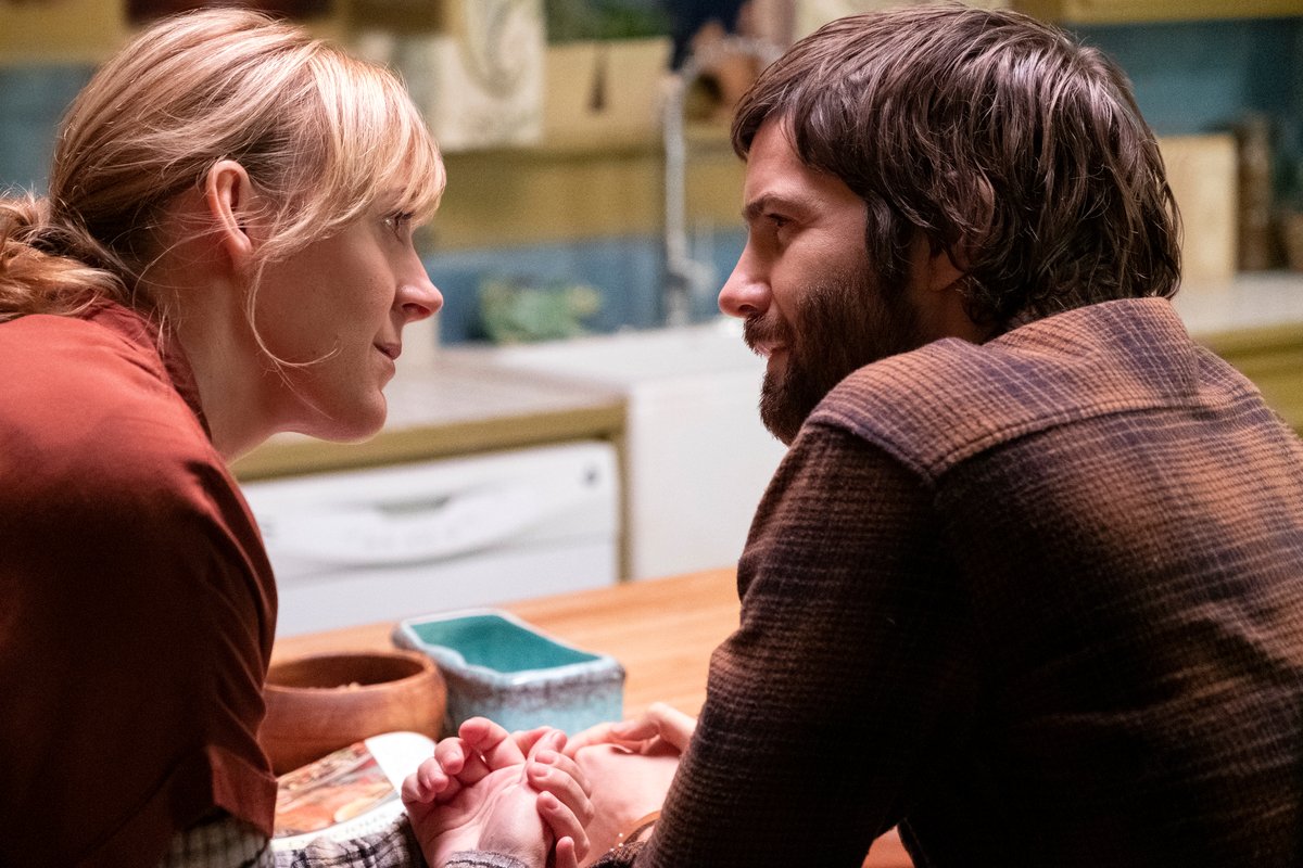 Photo du film Home Before Dark