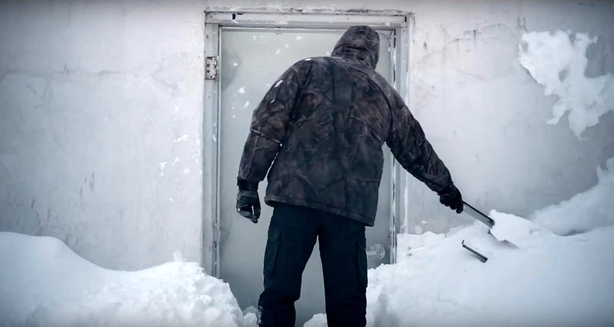 Photo from the movie A Vigilante