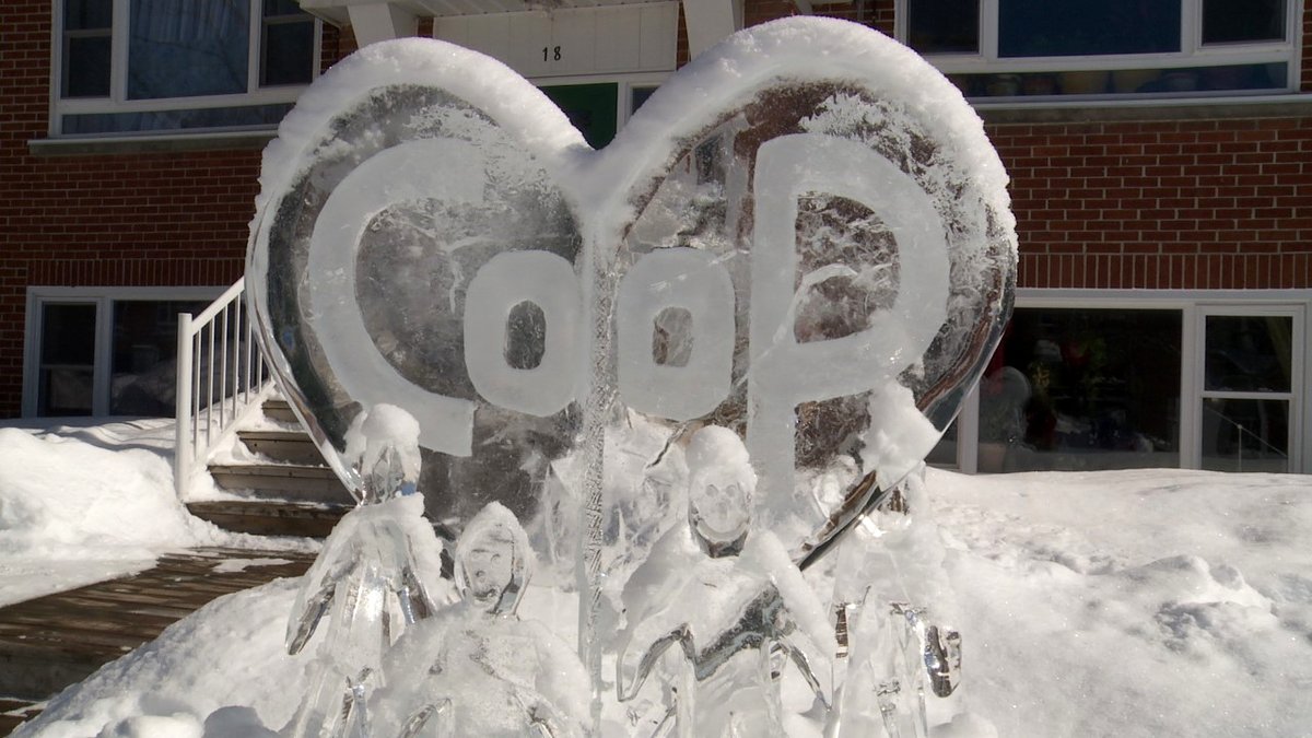 Photo from the movie La coop de ma mère