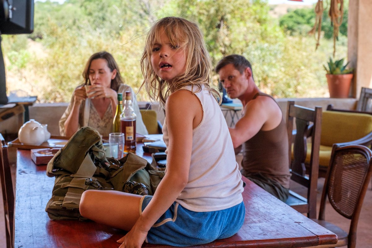 Photo from the movie Don't Let's Go to the Dogs Tonight