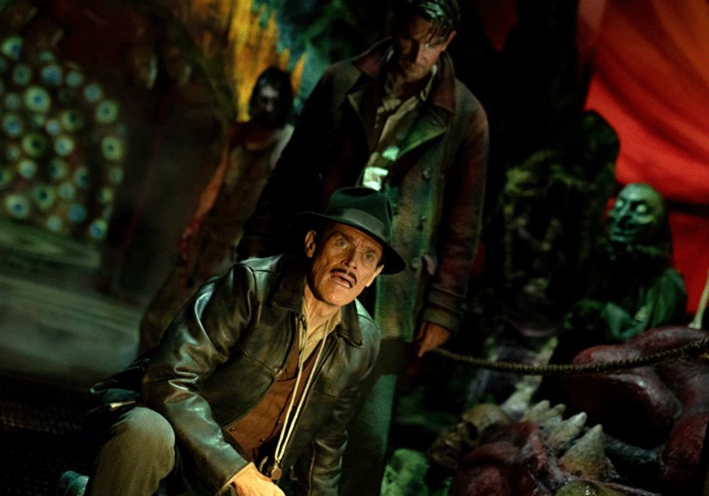 Photo from the movie Nightmare Alley: Visions of Darkness and Light