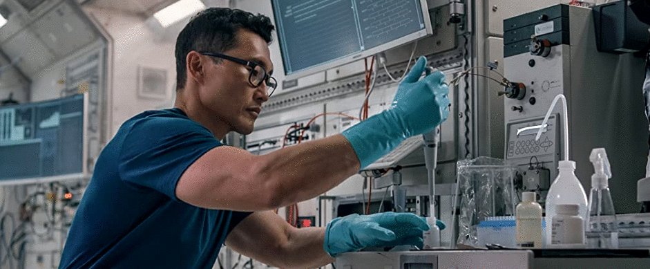 Photo from the movie Stowaway