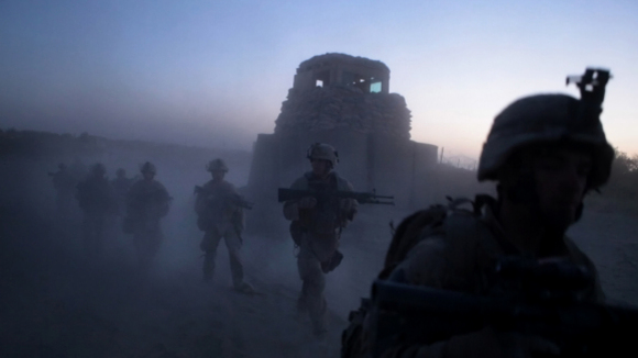 Photo du film Hell and Back Again