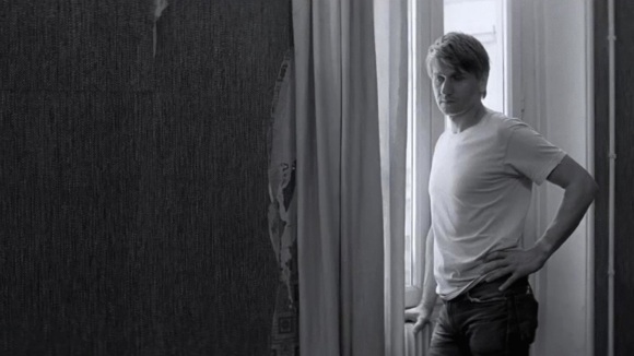 Photo from the movie In the Shadow of Women