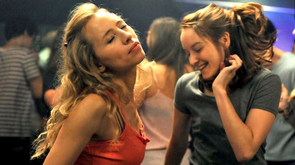Photo from the movie The New Girlfriend