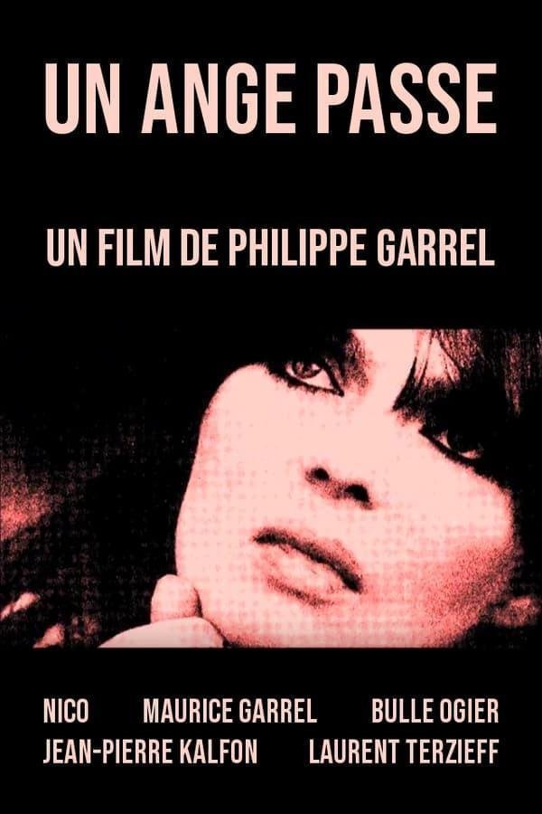 Poster of the movie Un ange passe [1975]