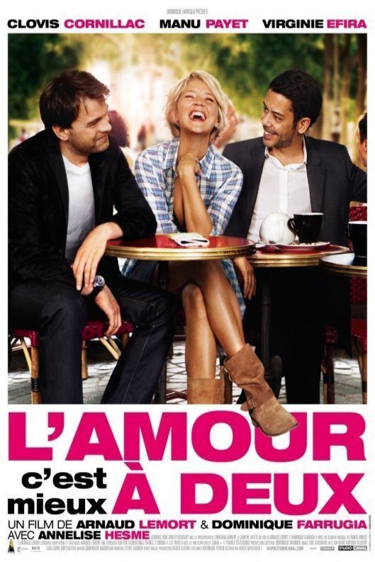 L'affiche du film L'amour, c'est mieux à deux