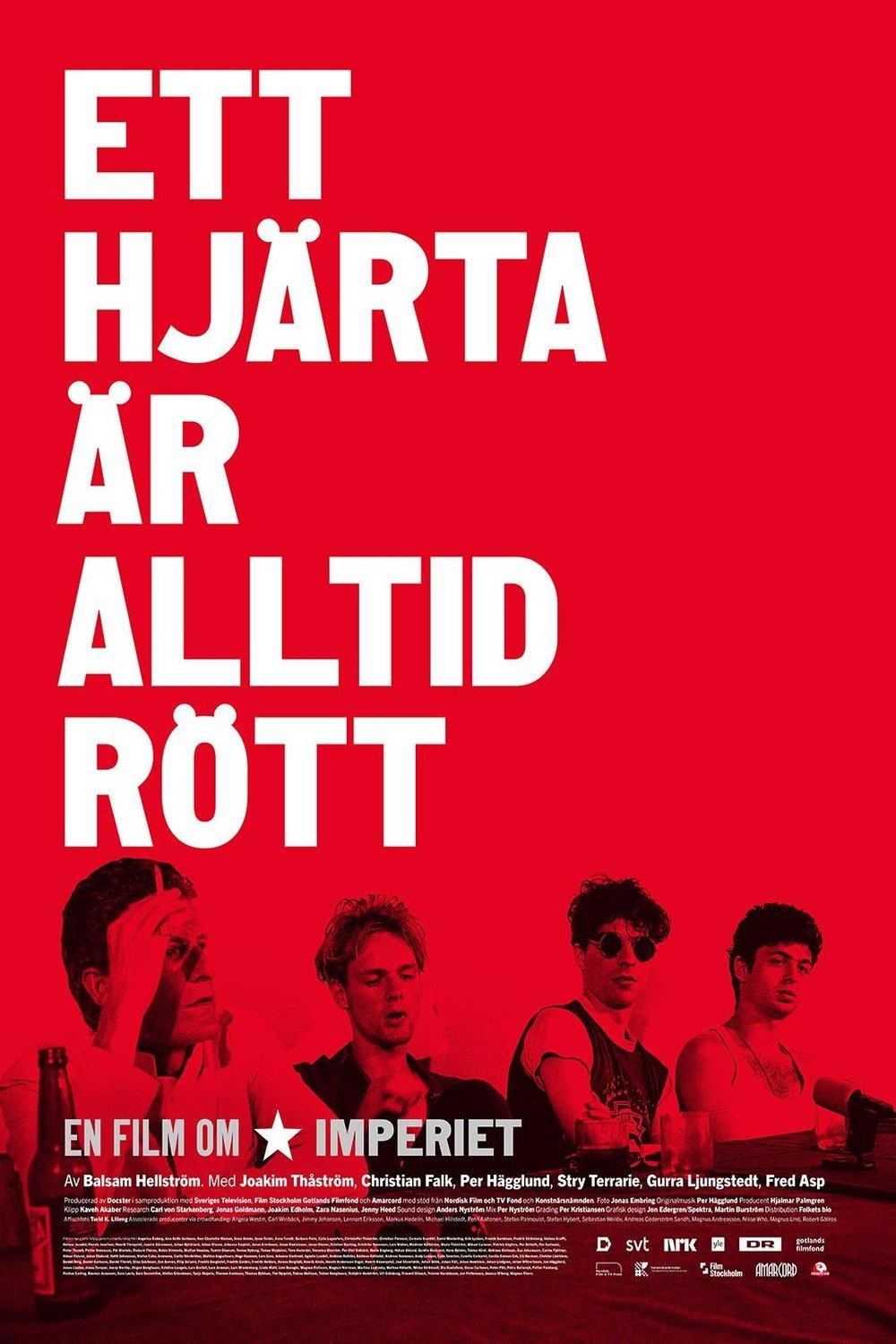 L'affiche du film Ett hjärta är alltid rött