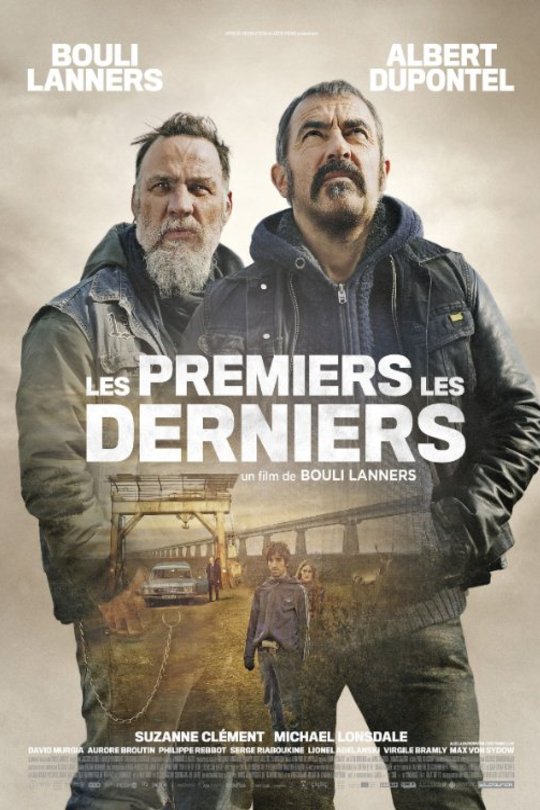 L'affiche du film Les Premiers les derniers