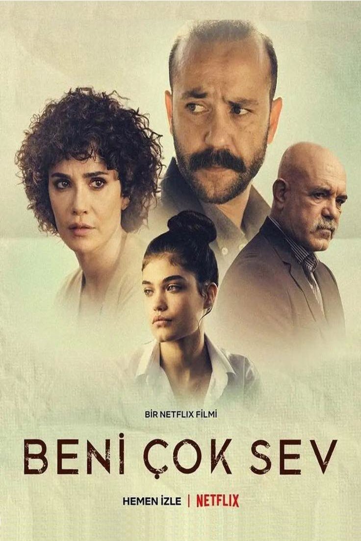 L'affiche du film Beni Çok Sev