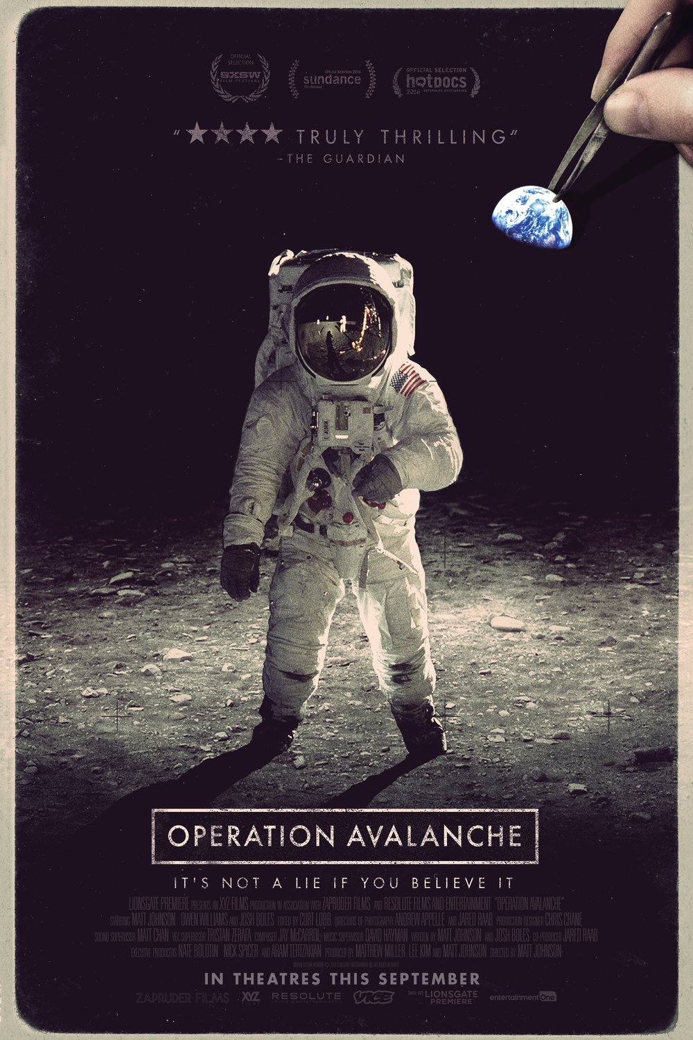 Poster of the movie Operation Avalanche [2016]