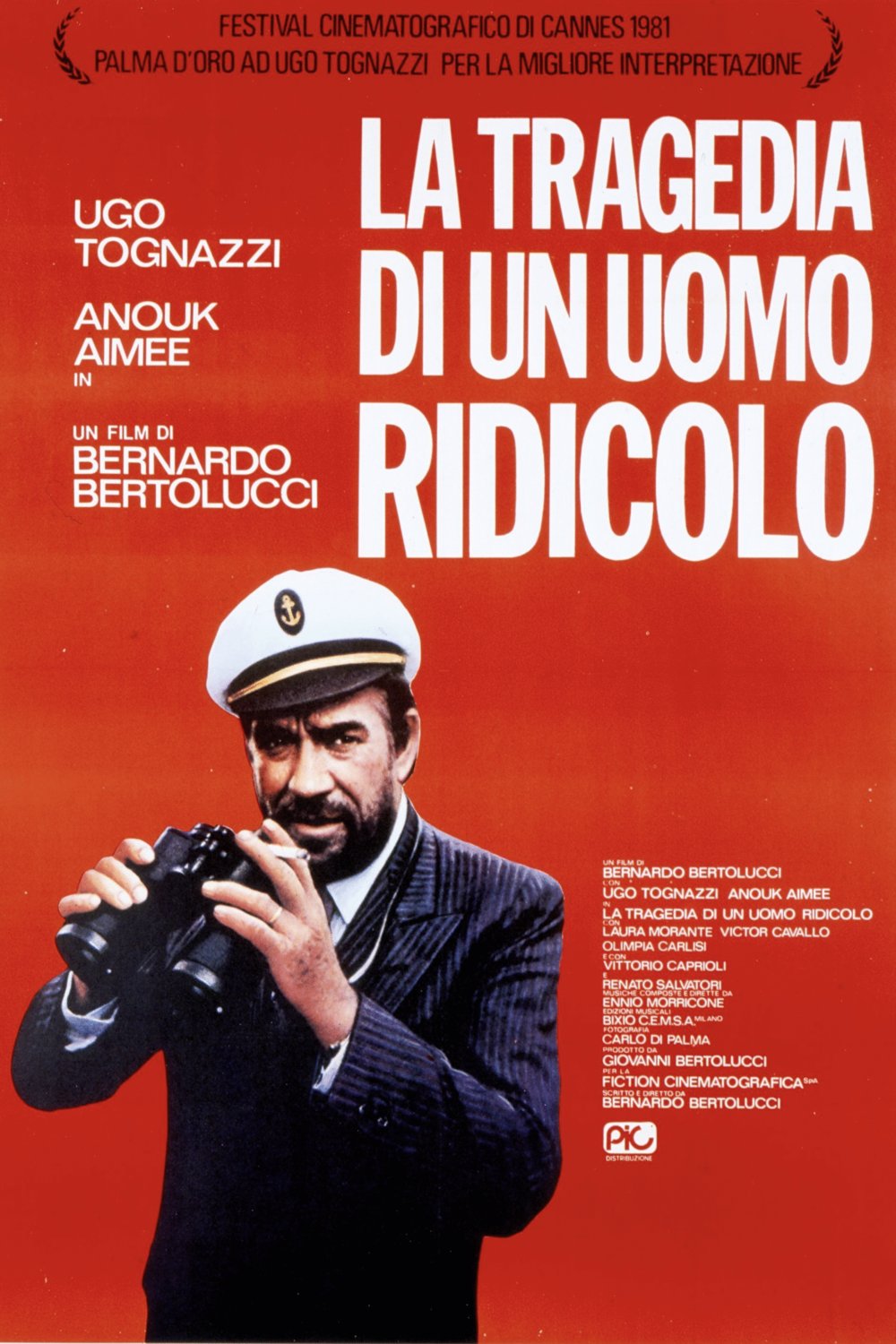 L'affiche du film La tragedia di un uomo ridicolo